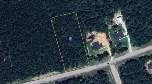 101 Feldspar Ln, Huntsville, TX, 77340-1058 | Card Image