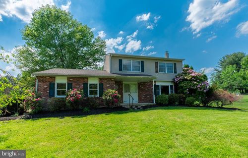 223 Trythall Rd, ELVERSON, PA, 19520-8955 | Card Image