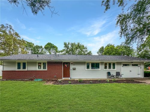 3408 Willow Dr, Mattoon, IL, 61938-4752 | Card Image