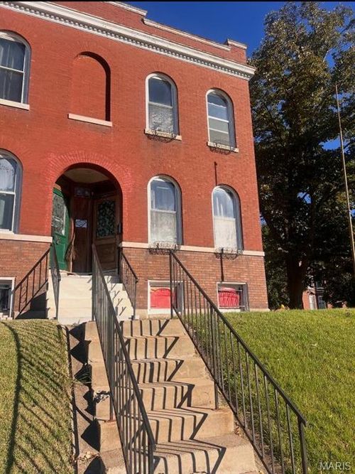 4628 Virginia Ave, Saint Louis, MO, 63111-1516 | Card Image