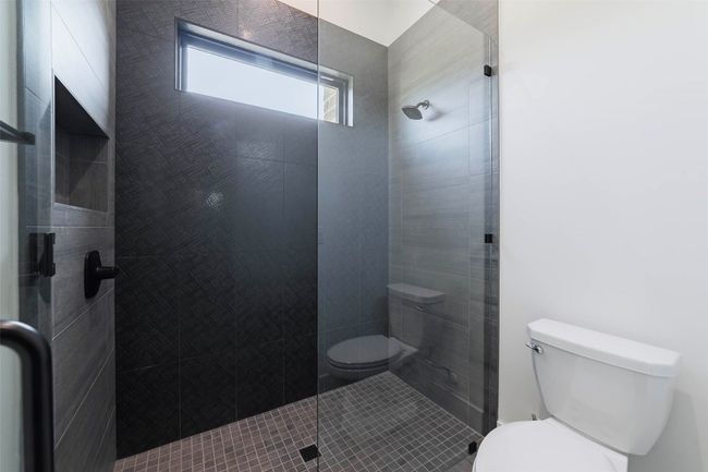125 Azalea Loop, House other with 3 bedrooms, 3 bathrooms and 3 parking in Horseshoe Bay TX | Image 32