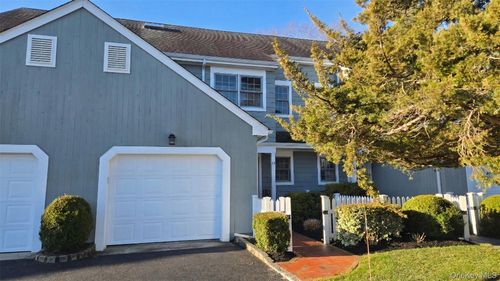 64 Brittany Ln, Westhampton Beach, NY, 11978-1425 | Card Image