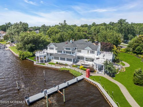 35 Magnolia Ln, Toms River, NJ, 08753-7550 | Card Image