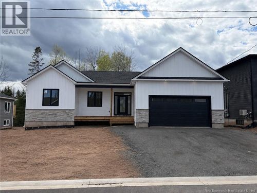 69 Rachel St, Moncton, NB, E1G6H9 | Card Image