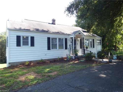 4466 Us Highway 158, Advance, NC, 27006-7839 | Card Image