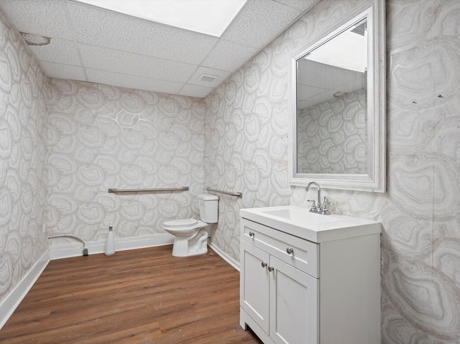 23525 Woodward Ave, Home with 0 bedrooms, 4 bathrooms and 5 parking in Ferndale MI | Image 25