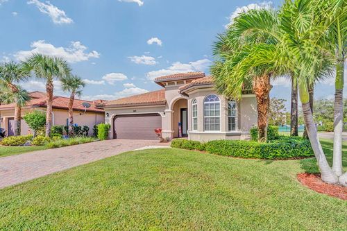 7077 Damita Dr, Lake Worth, FL, 33463-4911 | Card Image