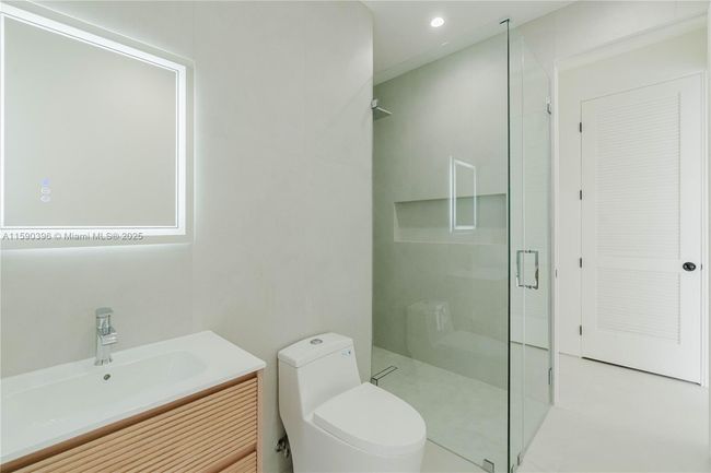 549 East Dr, House other with 4 bedrooms, 4 bathrooms and null parking in Miami Springs FL | Image 21