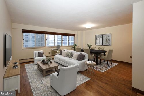 918-1900 John F Kennedy Boulevard, PHILADELPHIA, PA, 19103 | Card Image