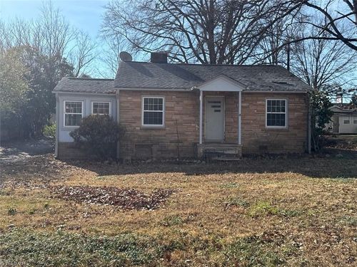 2935 Isaacs Pl, Greensboro, NC, 27408-2709 | Card Image