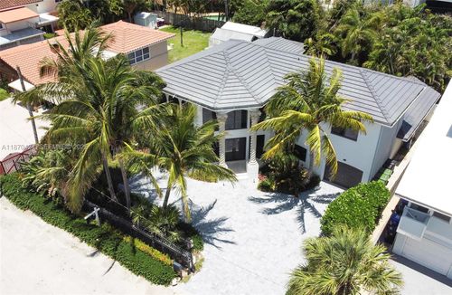 3321 Ne 16th Pl, Fort Lauderdale, FL, 33305-3716 | Card Image