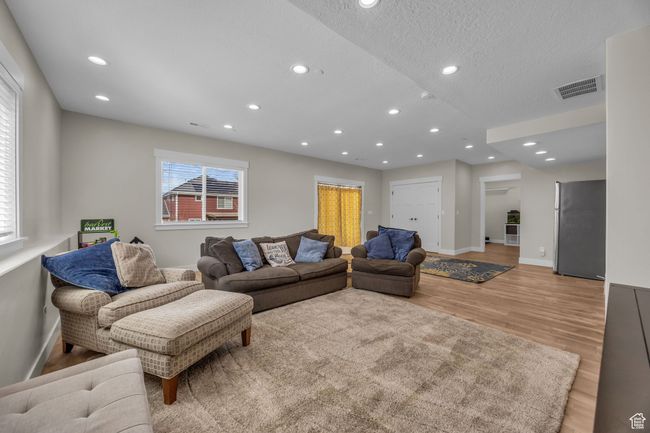 40 - 203 E Deer Run Loop, House other with 5 bedrooms, 4 bathrooms and 6 parking in Payson UT | Image 27
