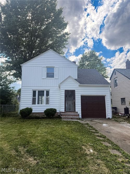 3928 Strandhill Road, Cleveland, OH, 44128 | Card Image