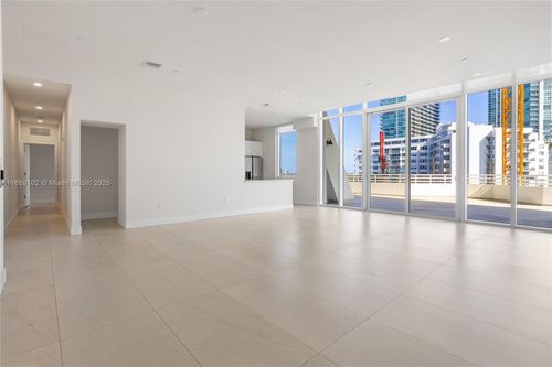 apt-807-555 Ne 34th St, Miami, FL, 33137-5539 | Card Image