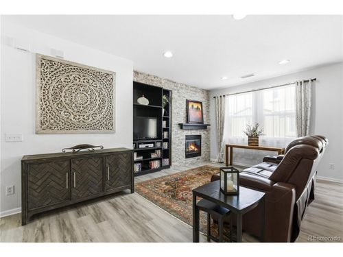 11b-3851 Stonebrush Dr, Highlands Ranch, CO, 80126-6761 | Card Image