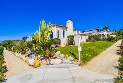 2105 Guizot St, San Diego, CA, 92107-2316 | Card Image