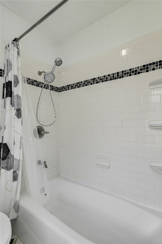 4015 Alexandria Dr, House other with 3 bedrooms, 2 bathrooms and 2 parking in Austin TX | Image 14