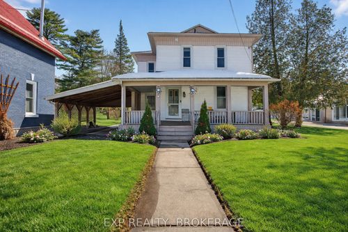 19 Whelan St, Westport, ON, K0G1X0 | Card Image