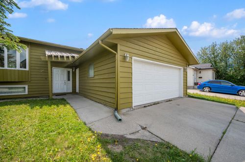 99 Castleglen Crescent Ne, Calgary, AB, T3J1N2 | Card Image