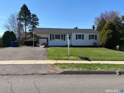 202 Reed Ave, Windsor Locks, CT, 06096-1220 | Card Image