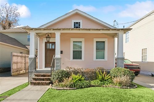 410 Newton St, Gretna, LA, 70053-5946 | Card Image