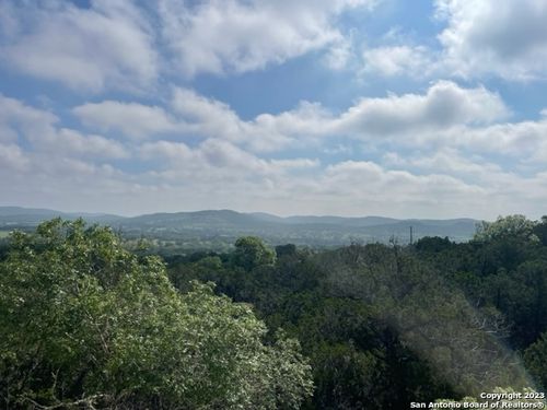 63 Saddleback Ridge Trl, Bandera, TX, 78003 | Card Image