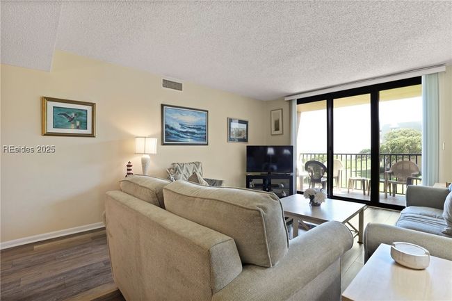 APT-3302 - 85 Folly Field Rd, Condo with 2 bedrooms, 2 bathrooms and null parking in Hilton Head Island SC | Image 6