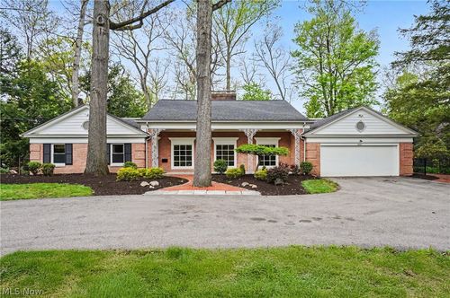 3022 Harriett Rd, Silver Lake, OH, 44224-3812 | Card Image