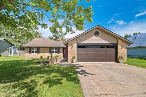300 Stein St, Centerton, AR, 72719-8718 | Card Image