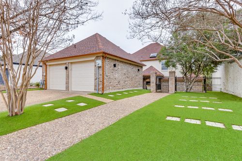 9130 Valley Chapel Ln, Dallas, TX, 75220-5052 | Card Image