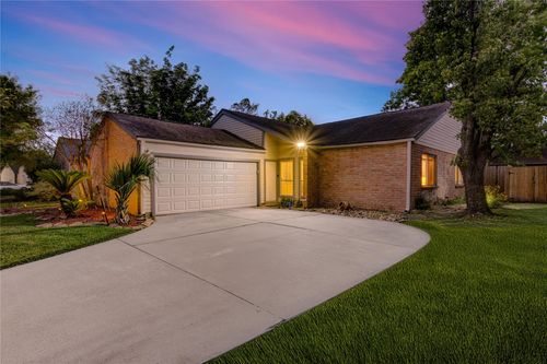 11815 Poplar Creek Dr, Houston, TX, 77077-6118 | Card Image