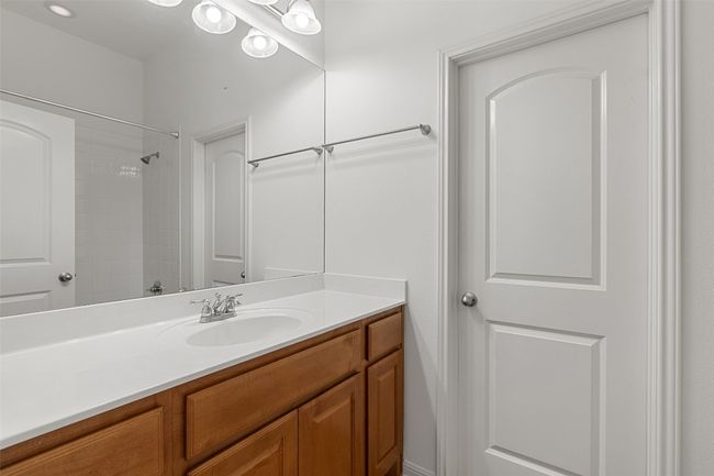 300 Errol Dr, House other with 4 bedrooms, 2 bathrooms and 6 parking in Spicewood TX | Image 21