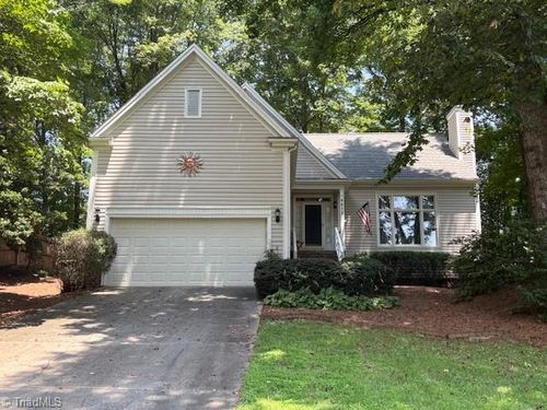 4612 Country Woods Ln, Greensboro, NC, 27410-1802 | Card Image