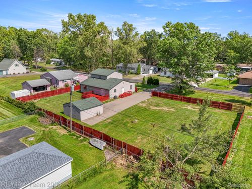 16110 Farnum St, Romulus, MI, 48174-3110 | Card Image