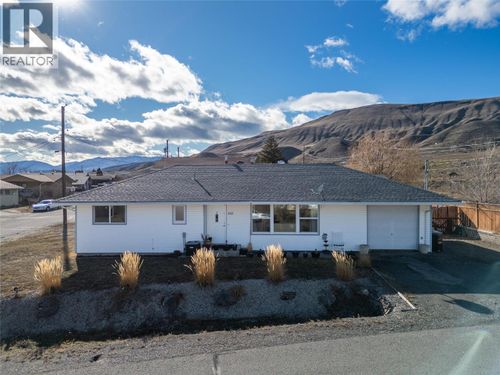 611 Pine St, Ashcroft, BC, V0K1A0 | Card Image