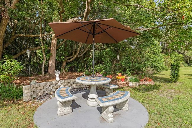 316 Dupont Cir, House other with 3 bedrooms, 2 bathrooms and null parking in HOWEY IN THE HILLS FL | Image 9