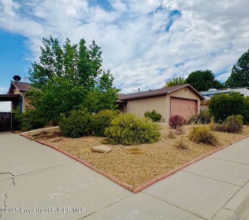 3110 N Cochiti Ave, Farmington, NM, 87401-2050 | Card Image