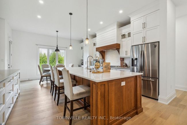 9042 Sideroad 10, House other with 6 bedrooms, 4 bathrooms and 12 parking in Georgetown ON | Image 5