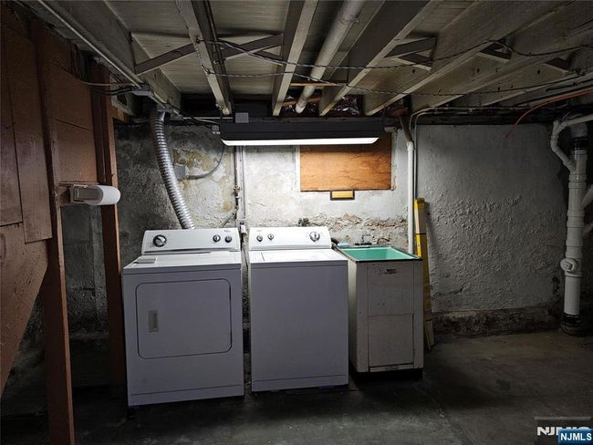 53 5 Th St, House other with 3 bedrooms, 1 bathrooms and null parking in Clifton NJ | Image 16
