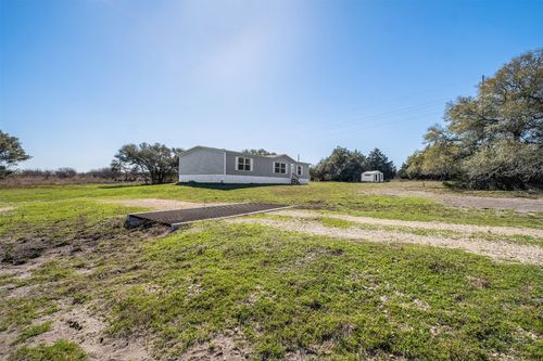1139 E Old Hallettsville Rd, Flatonia, TX, 78941-2267 | Card Image