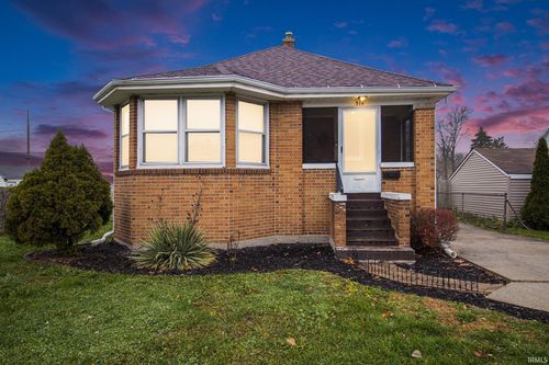 314 E 16th St, Mishawaka, IN, 46544-5303 | Card Image