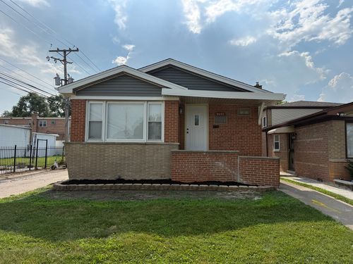 8642 S Indiana Avenue, Chicago, IL, 60619 | Card Image