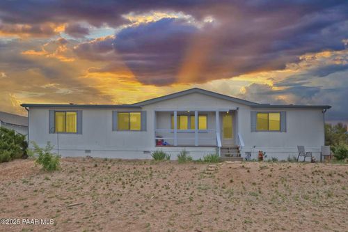 2090 Little Doggie Draw, Chino Valley, AZ, 86323-6125 | Card Image