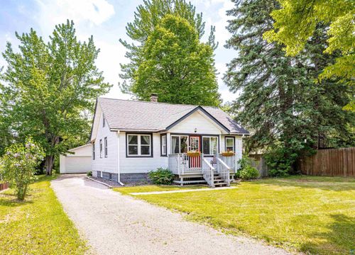 136 W Winona St, Duluth, MN, 55803-1903 | Card Image