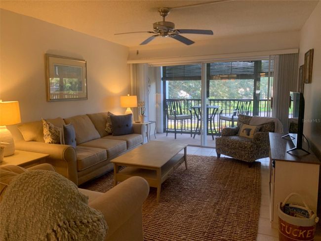 207 - 512 W Venice Avenue, Condo with 2 bedrooms, 2 bathrooms and null parking in Venice FL | Image 5