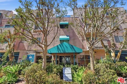 117-11015 Morrison Street, Los Angeles, CA, 91601 | Card Image