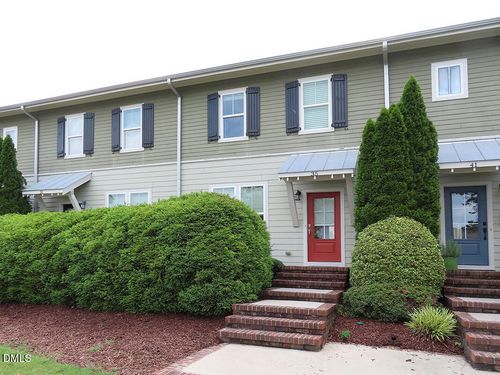 35 Winkler Way, Chapel Hill, NC, 27516-8450 | Card Image
