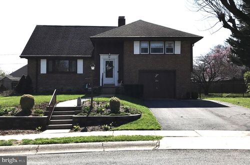 2304 Wassner Dr, READING, PA, 19609-1235 | Card Image