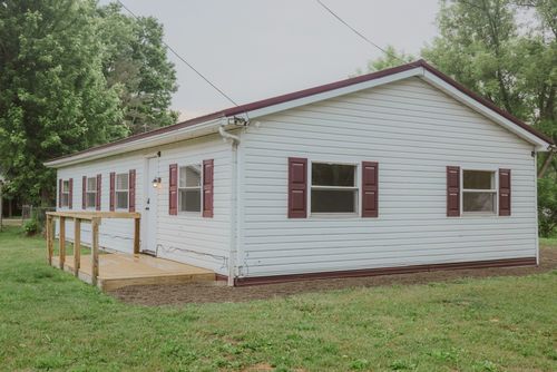 37 Gillette St, Union City, PA, 16438-1455 | Card Image