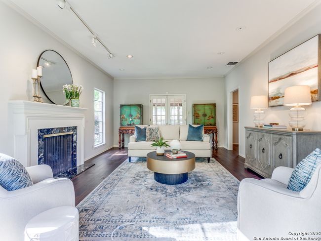 206 Sir Arthur Ct, House other with 4 bedrooms, 4 bathrooms and null parking in Castle Hills TX | Image 5